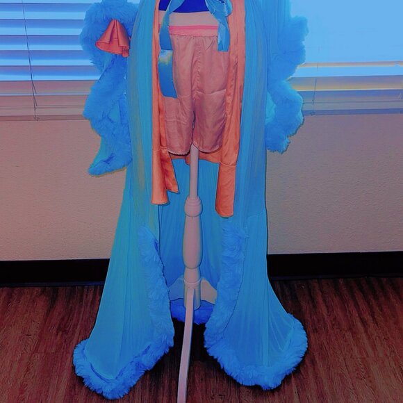 Handmade Lace Robe - Picture 2 of 2